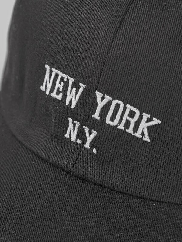 Boné New York - Preto com Letras Brancas